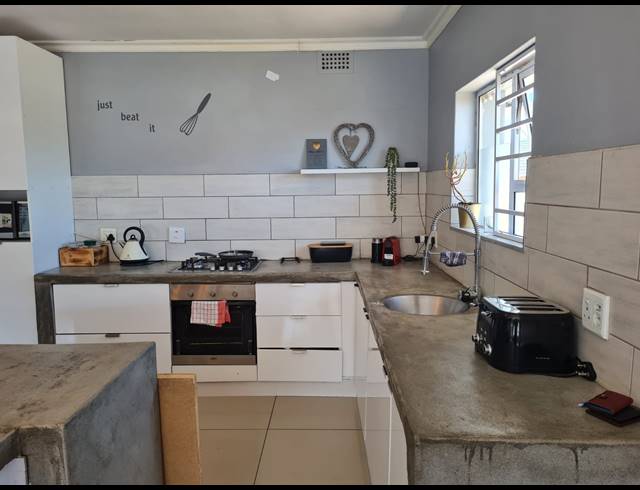 3 BEDROOM FREESTANDING SOLD IN THORNTON